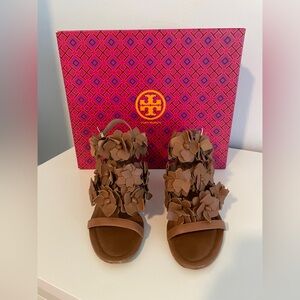 So pretty! Flower block heeled Tory Burch sandals.